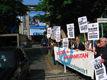 Gegen den Afghanistankrieg - bei der CSU