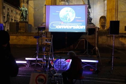 Protest AIRTEC vor der Residenz